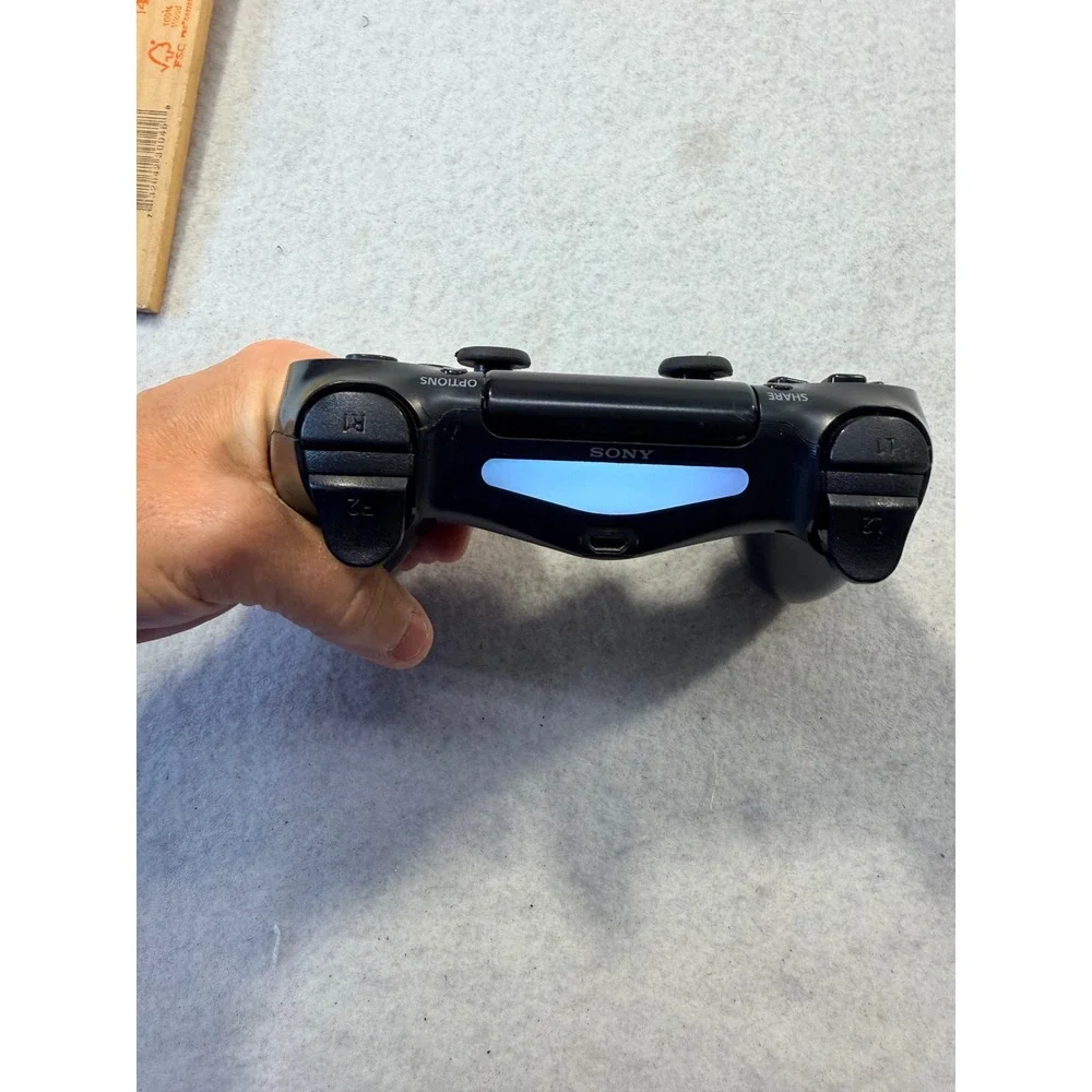 Sony DualShock 4 Wireless Controller for PlayStation 4 Jet Black CUH-ZCT2U Works